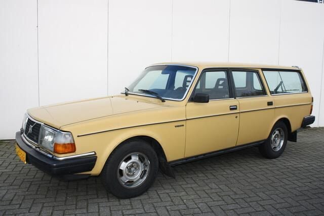 Geel Gebruikt 1981 Volvo 245 Stationwagen | € 19.900 - Afbeelding 1/4