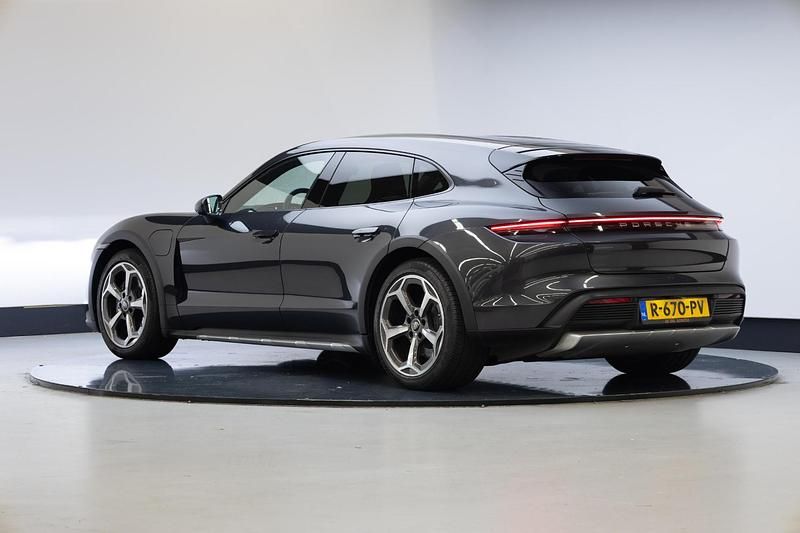 Occasion Porsche Taycan 22 kW (30 PK) 2022 Grijs SUV
