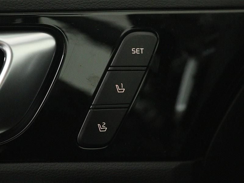 Occasion Kia ProCeed GT 142 PK (104 kW) 2024 Deluxe white (licht wit metallic) Hatchback