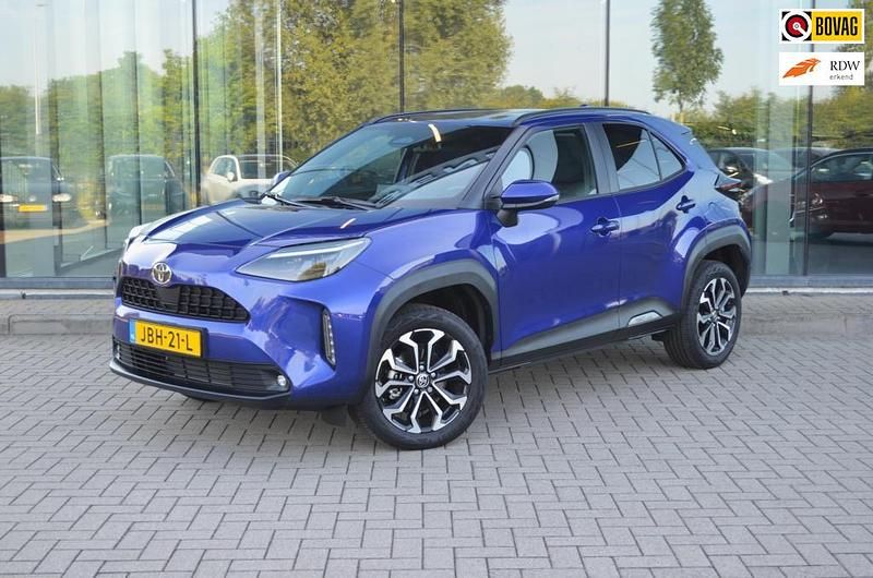 Blauw Occasion 2024 Toyota Yaris Cross Executive SUV | € 31.645 (Eerlijke prijs) - Afbeelding 1/4