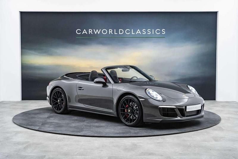 Grijs Gebruikt 2017 Porsche 911 Carrera GTS Cabriolet | € 133.991 (Eerlijke prijs) - Afbeelding 1/4
