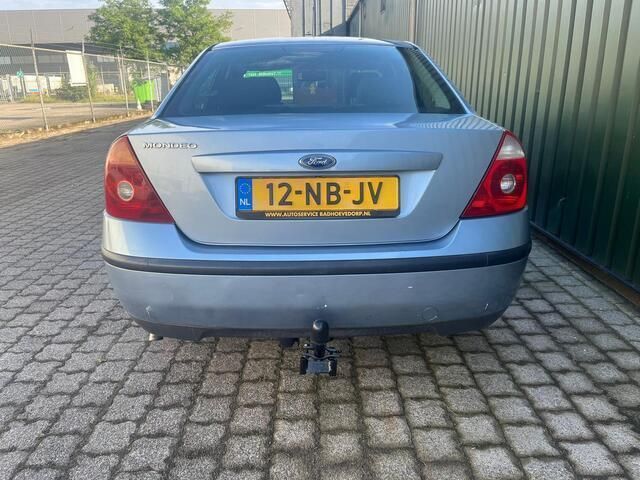 Occasion Ford Mondeo 125 PK (91 kW) 2003 Grijs Sedan