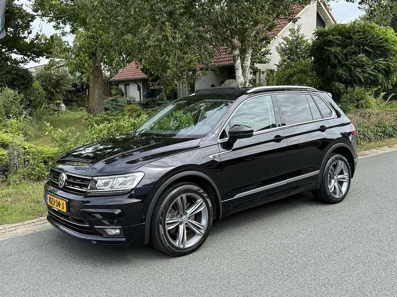 Zwart Gebruikt 2019 VW Tiguan R SUV | € 29.000 (Goede deal) - Afbeelding 1/4