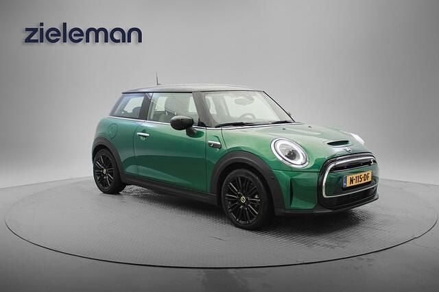 Groen Gebruikt 2021 Mini Cooper Classic Hatchback | € 16.840 (Super prijs) - Afbeelding 1/2