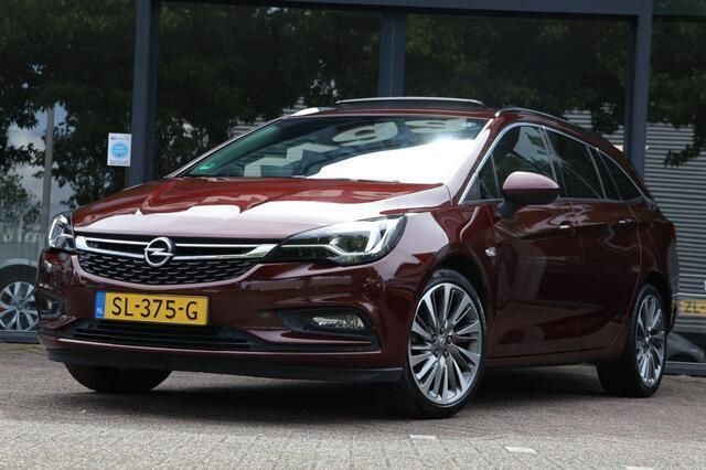 Rood Gebruikt 2018 Opel Astra Innovation Stationwagen | € 11.495 (Eerlijke prijs) - Afbeelding 1/4