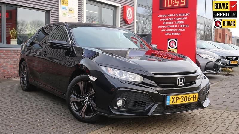 Zwart Gebruikt 2019 Honda Civic Elegance Hatchback | € 18.995 (Eerlijke prijs) - Afbeelding 1/4