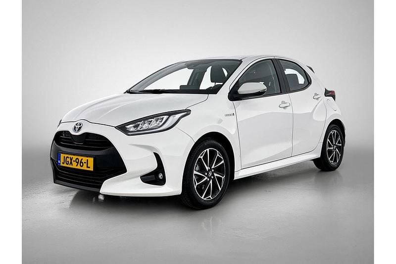 Wit Gebruikt 2021 Toyota Yaris Hybrid Hatchback | € 21.945 (Eerlijke prijs) - Afbeelding 1/1