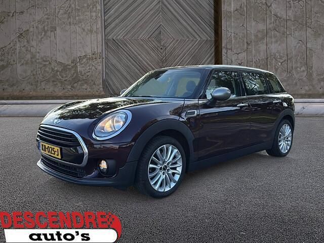 Rood Gebruikt 2016 Mini Cooper Clubman Business Stationwagen | € 9.950 (Eerlijke prijs) - Afbeelding 1/4