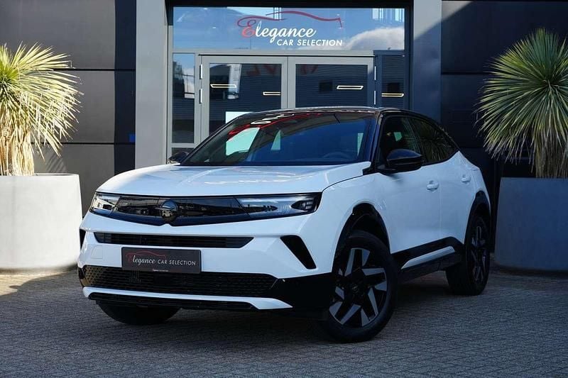 Wit Nieuw 2025 Opel Mokka SUV | € 27.950 (Eerlijke prijs) - Afbeelding 1/4