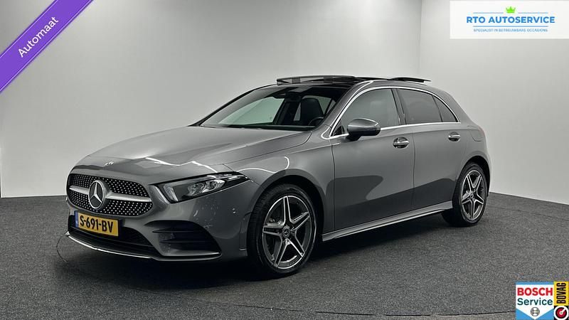 Grijs Gebruikt 2022 Mercedes A250 AMG line Hatchback | € 27.500 (Goede deal) - Afbeelding 1/4