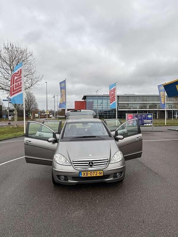Gebruikt 2005 Mercedes A200 Elegance Sedan | € 2.200 (Eerlijke prijs) - Afbeelding 1/4