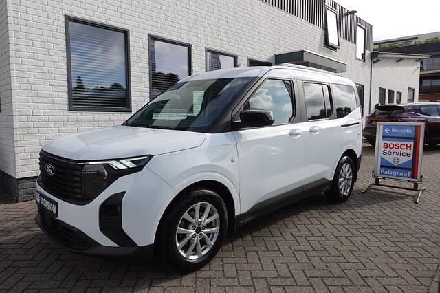 Wit Gebruikt 2024 Ford Tourneo Courier Titanium MPV | € 29.950 - Afbeelding 1/4