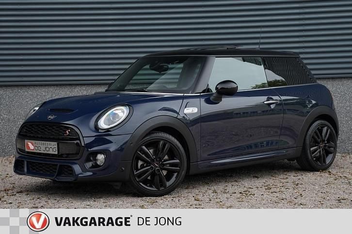Blauw Gebruikt 2019 Mini Cooper S Hatchback | € 25.950 (Eerlijke prijs) - Afbeelding 1/4