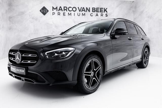 Grijs Gebruikt 2021 Mercedes 200 Stationwagen | € 44.850 (Duur) - Afbeelding 1/4