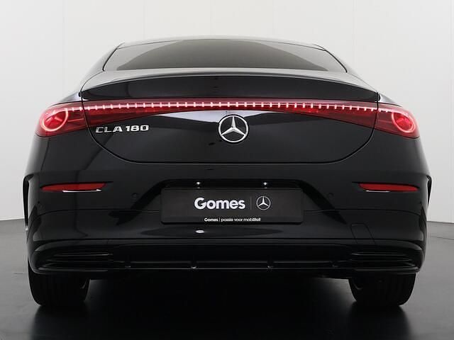 Nieuw Mercedes CLA180 Business 136 PK (100 kW) 2026 Zwart Sedan