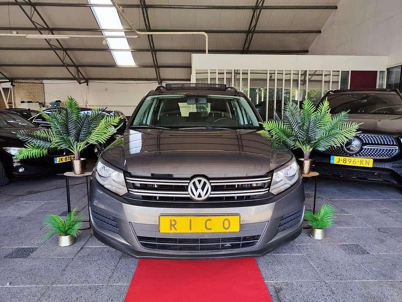 Wit Gebruikt 2016 VW Tiguan SUV | € 7.777 - Afbeelding 1/3