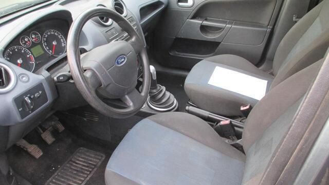 Occasion Ford Fiesta Futura 69 PK (50 kW) 2006 Grijs Hatchback