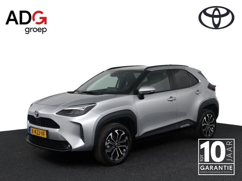 Grijs Gebruikt 2024 Toyota Yaris Cross SUV | € 28.900 (Eerlijke prijs) - Afbeelding 1/4
