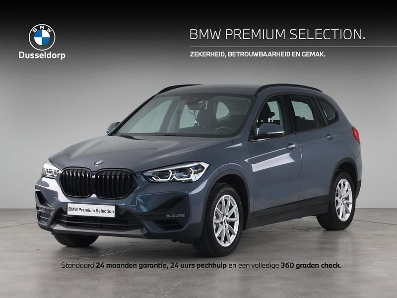 Grijs Occasion 2020 BMW X1 Executive SUV | € 23.900 (Super prijs) - Afbeelding 1/4