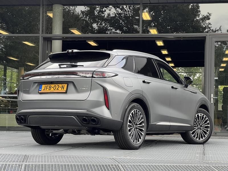 Nieuw Omoda 9 204 PK (150 kW) 2025 Matte grey SUV