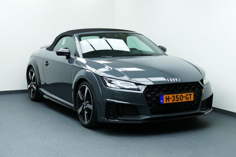Grijs Gebruikt 2019 Audi TT Roadster S-Line Cabriolet | € 40.444 - Afbeelding 1/4
