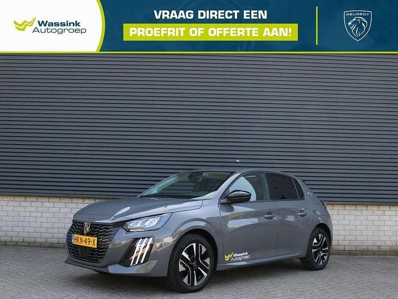 Grijs metallic Nieuw 2025 Peugeot e-208 Allure Hatchback | € 32.940 (Duur) - Afbeelding 1/3