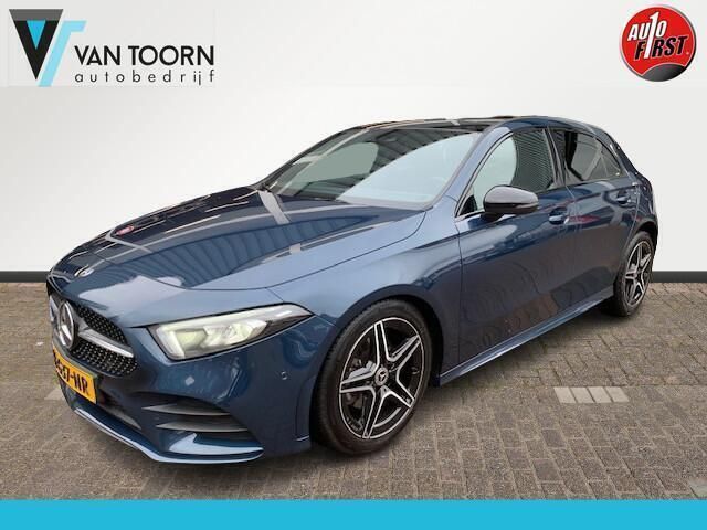 Blauw Gebruikt 2020 Mercedes A180 Business Hatchback | € 28.998 (Eerlijke prijs) - Afbeelding 1/4