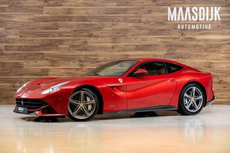 Rood Gebruikt 2014 Ferrari F12 Coupé | € 229.740 - Afbeelding 1/3