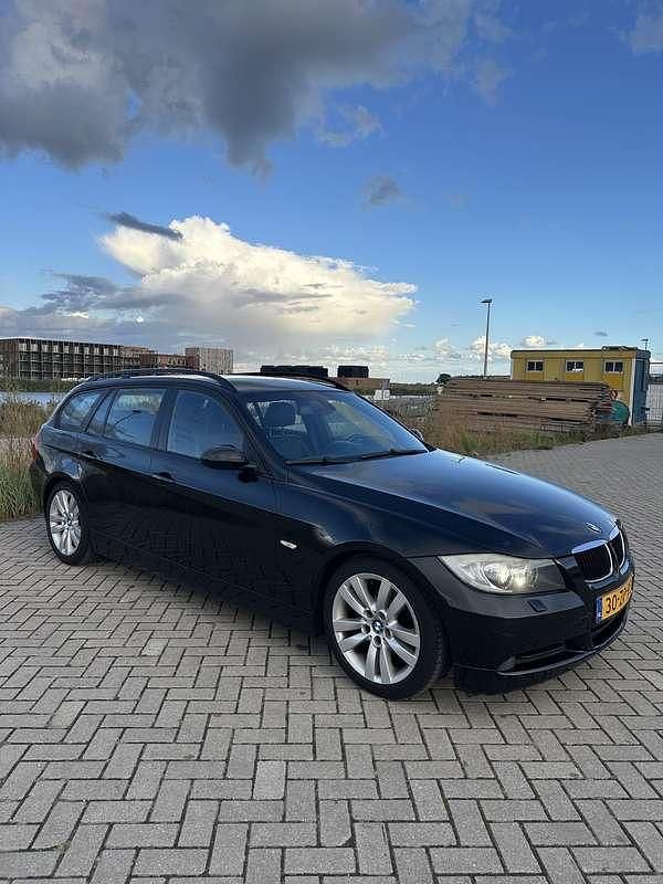 Occasion BMW 320 Executive 170 PK (125 kW) 2008 Zwart Stationwagen