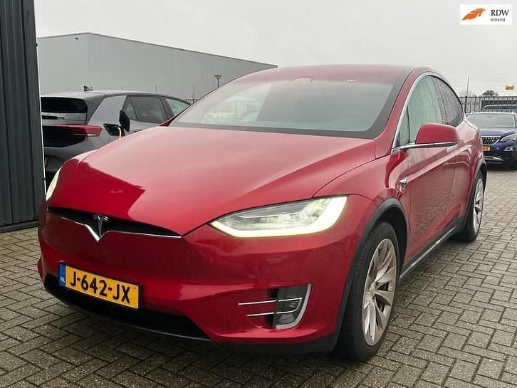 Rood Occasion 2018 Tesla Model X SUV | € 31.900 (Super prijs) - Afbeelding 1/4