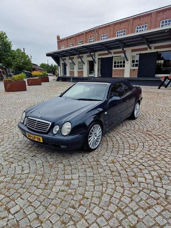 Blauw Gebruikt 1999 Mercedes CLK320 Cabriolet | € 6.000 (Iets duurder) - Afbeelding 1/4