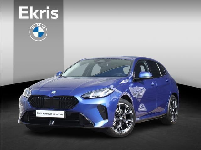 Blauw Gebruikt 2025 BMW 120 M Sport Hatchback | € 39.900 (Super prijs) - Afbeelding 1/4