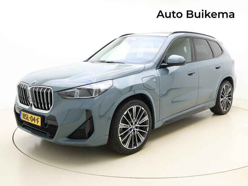 Groen Gebruikt 2024 BMW X1 M Sport SUV | € 59.999 (Duur) - Afbeelding 1/4