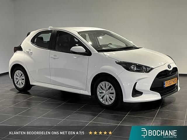 Wit Gebruikt 2023 Toyota Yaris Active Hatchback | € 20.245 (Eerlijke prijs) - Afbeelding 1/4