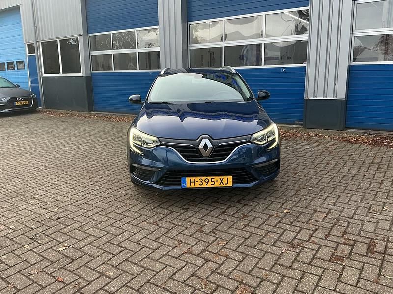 Occasion Renault Mégane GrandTour LIMITED 116 PK (85 kW) 2020 Blauw Stationwagen