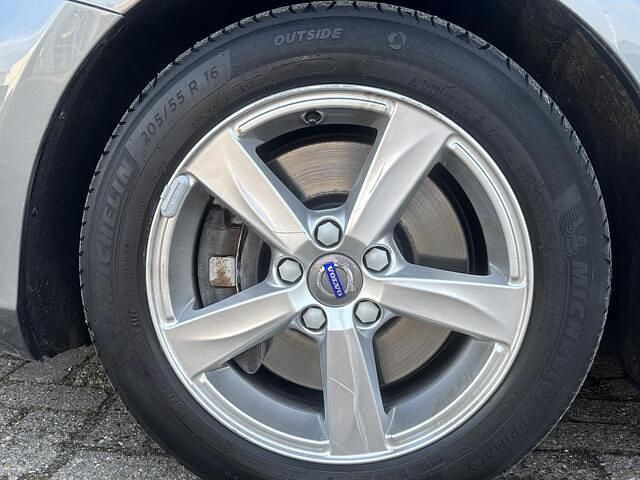 Occasion Volvo V40 Business Edition 123 PK (90 kW) 2015 Grijs Hatchback