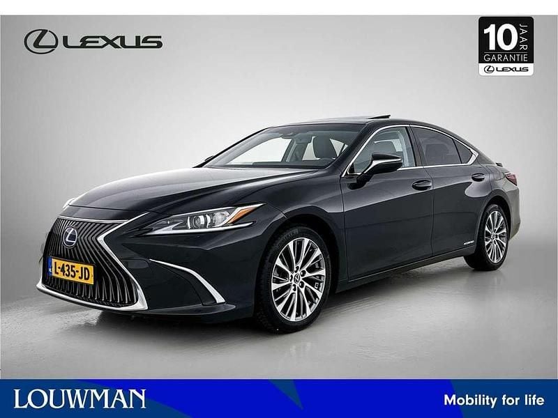 Zwart Occasion 2021 Lexus ES300 Business Edition Sedan | € 39.945 (Eerlijke prijs) - Afbeelding 1/4