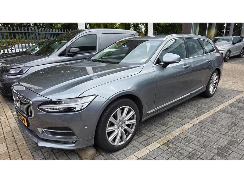 Grijs Gebruikt 2018 Volvo V90 Inscription Stationwagen | € 28.900 (Eerlijke prijs) - Afbeelding 1/3