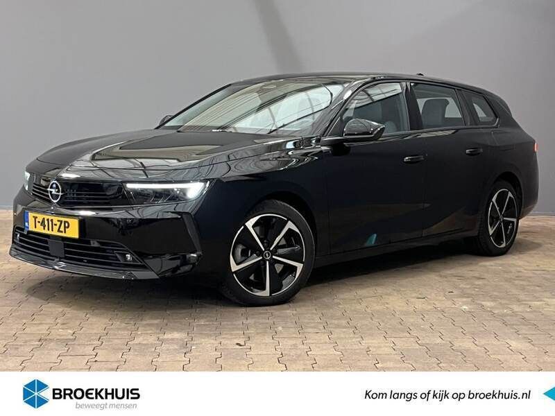 Zwart, metallic lak Gebruikt 2023 Opel Astra Stationwagen | € 28.900 (Goede deal) - Afbeelding 1/4