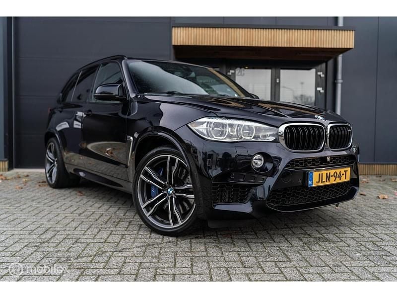 Zwart Occasion 2016 BMW X5 M Comfort Edition SUV | € 39.999 (Goede deal) - Afbeelding 1/4