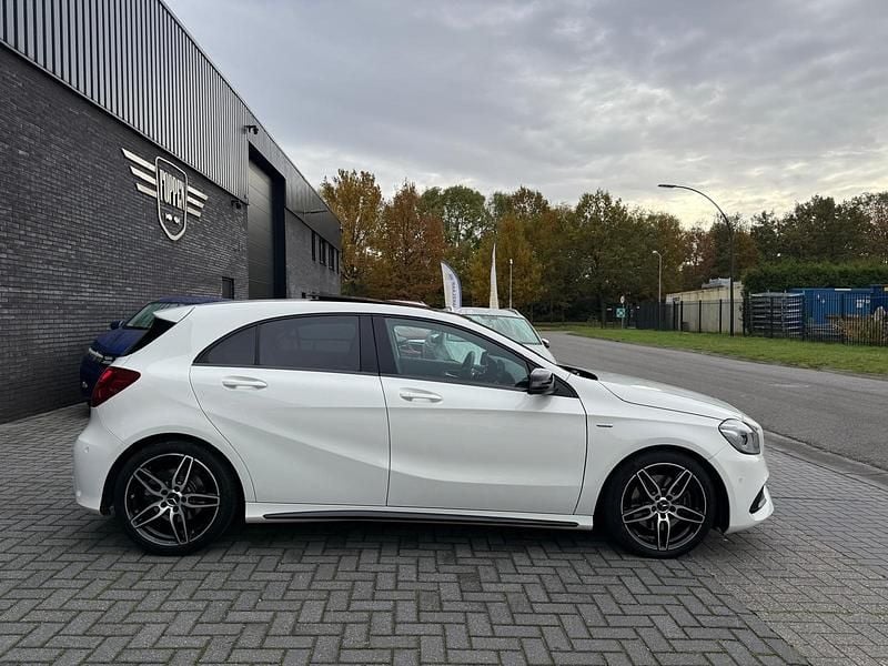 Occasion Mercedes A250 Prestige 211 PK (155 kW) 2018 Wit Hatchback