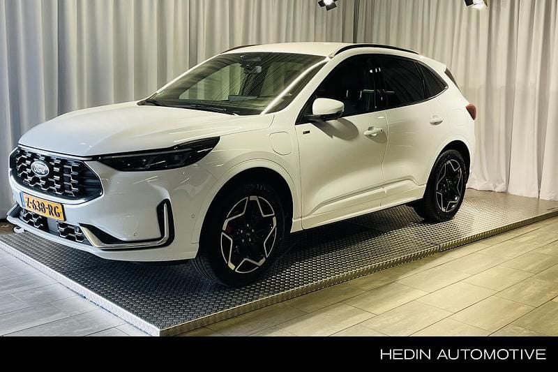 Wit Gebruikt 2024 Ford Kuga ST-Line X SUV | € 38.945 (Iets duurder) - Afbeelding 1/3