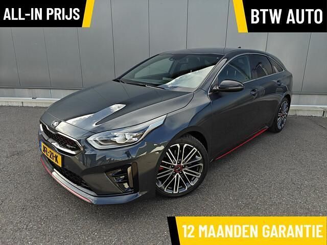 Grijs Gebruikt 2021 Kia ProCeed Hatchback | € 28.440 (Eerlijke prijs) - Afbeelding 1/4