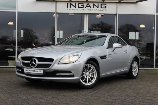 Grijs, metallic lak Gebruikt 2012 Mercedes SLK200 Cabriolet | € 16.250 (Eerlijke prijs) - Afbeelding 1/4