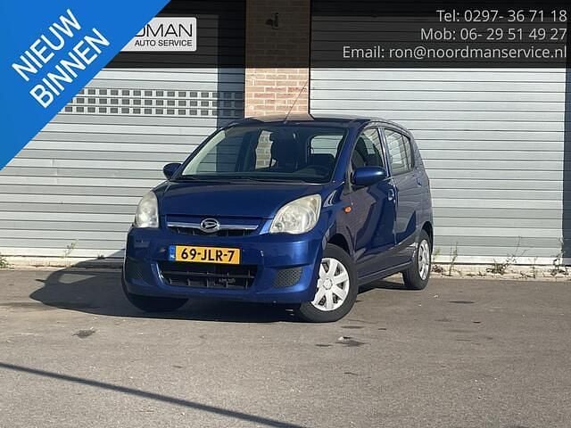 Blauw Gebruikt 2009 Daihatsu Cuore Hatchback | € 2.250 (Eerlijke prijs) - Afbeelding 1/4