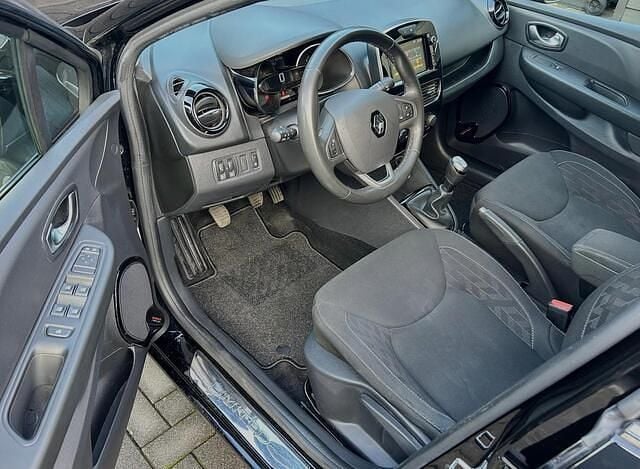 Zwart Gebruikt 2020 Renault Clio GrandTour LIMITED Stationwagen | € 7.895 (Goede deal) - Afbeelding 1/4