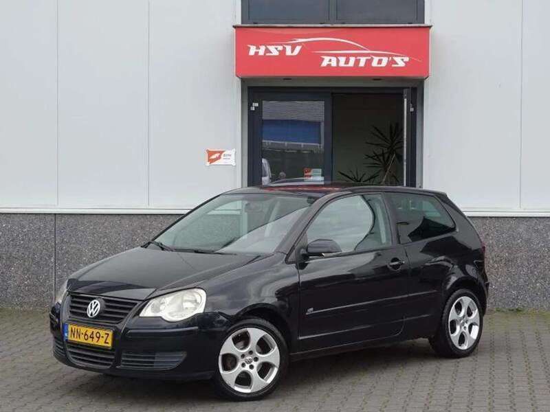 Zwart Occasion 2007 VW Polo Trendline Hatchback | € 3.500 (Iets duurder) - Afbeelding 1/4