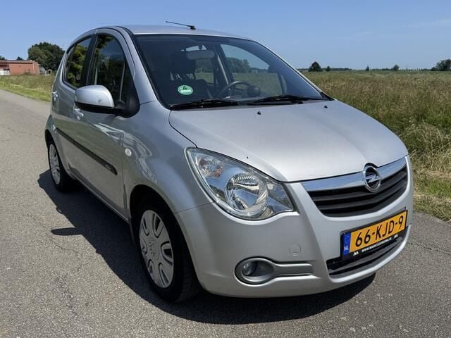 Grijs Gebruikt 2009 Opel Agila Edition Hatchback | € 3.450 (Eerlijke prijs) - Afbeelding 1/4