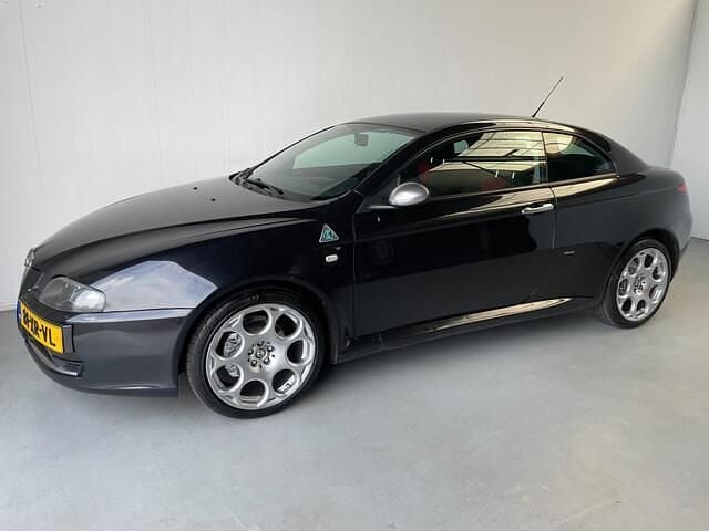 Occasion Alfa Romeo GT 150 PK (110 kW) 2007 Zwart (metallic) Coupé