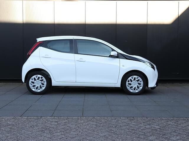 Occasion Toyota Aygo X-play 72 PK (52 kW) 2021 Wit Hatchback